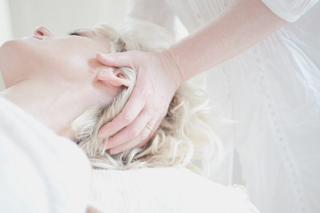 Content image for Head Massage: Soothe Headaches and Enhance Concentration with Relaxing Scalp Work